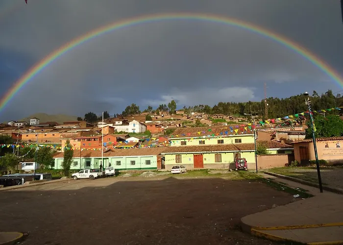Encanto De Chinchero Chincheros (Cusco)