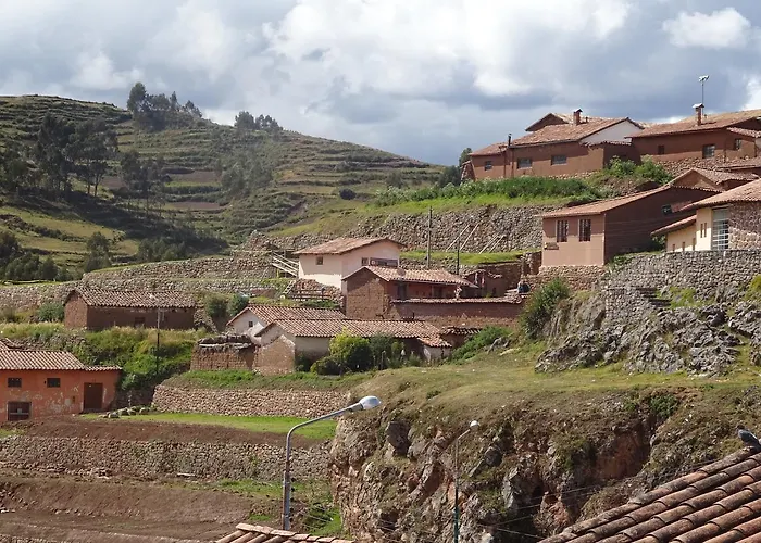 Encanto De Chinchero Chincheros (Cusco)